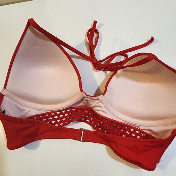 SHADE & SHORE Red Halter Bikini Top Size 36B - Picture 5 of 11